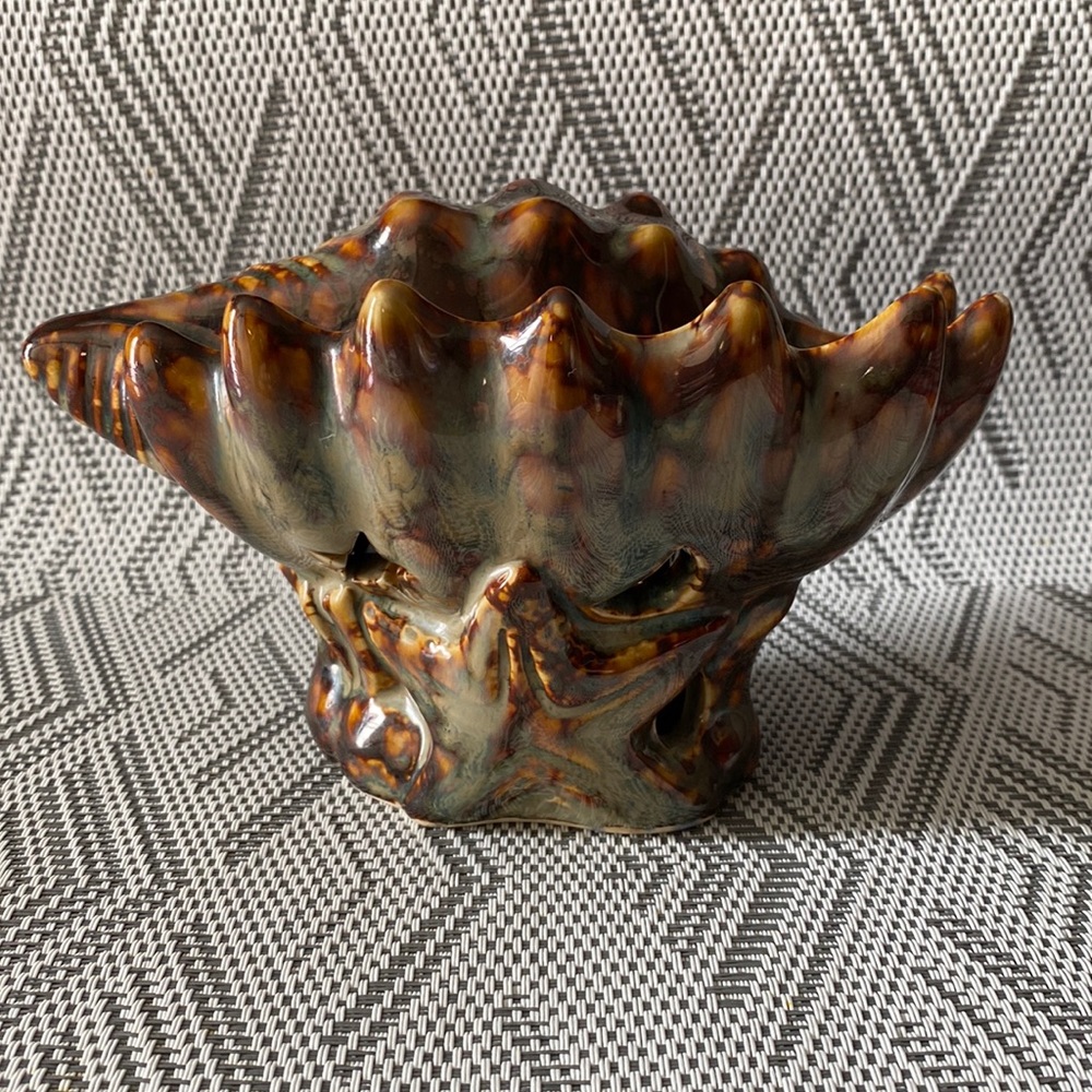 SAP Trading Inc. seashell wax melt/candle holder
